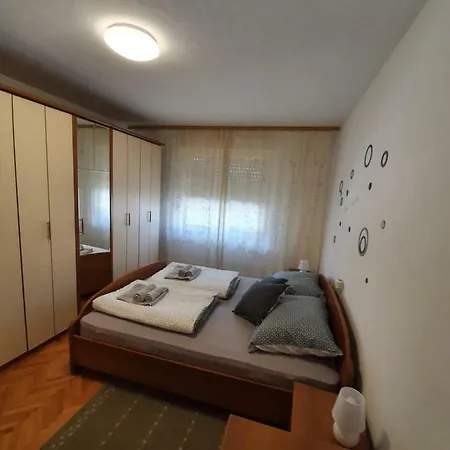 Val Apartament *