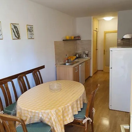 Val Apartament Pula